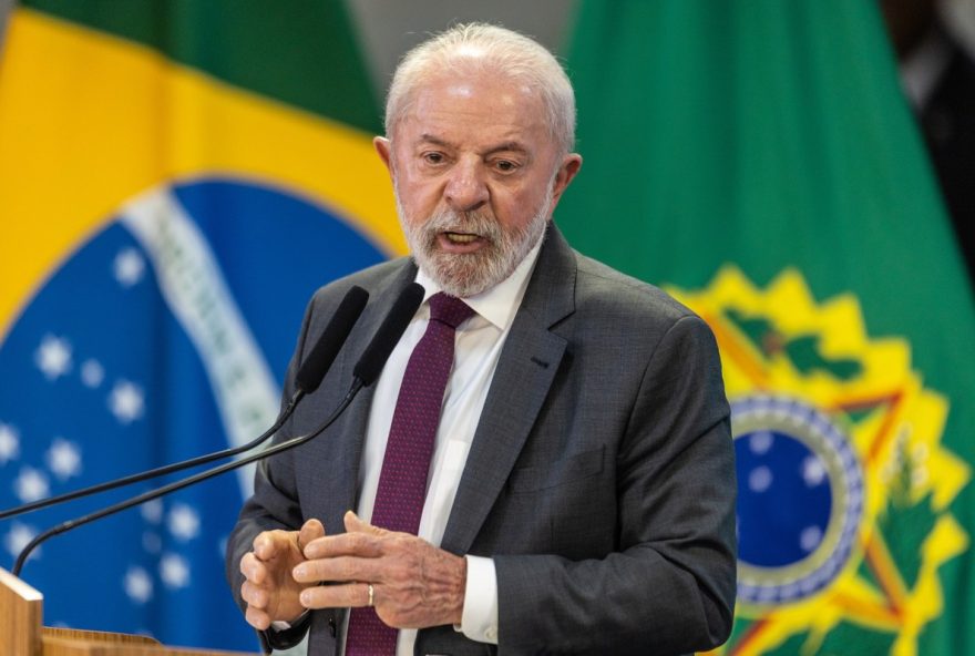 lula-recebe-solicitacao-de-sindicatos-para-isentar-ir-de-participacao-nos-lucros-e-destaca-necessidade-de-compensacao