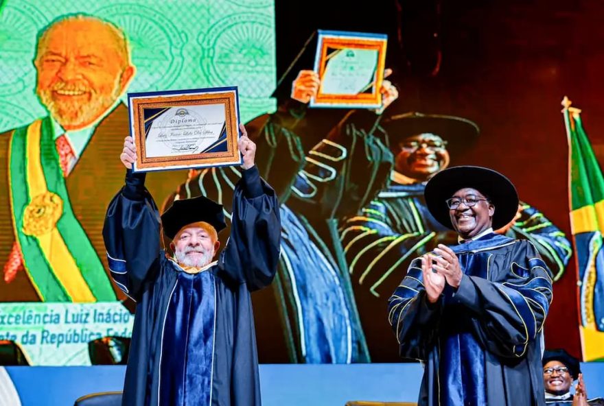 lula-recebe-titulo-de-doutor-honoris-causa-em-mocambique