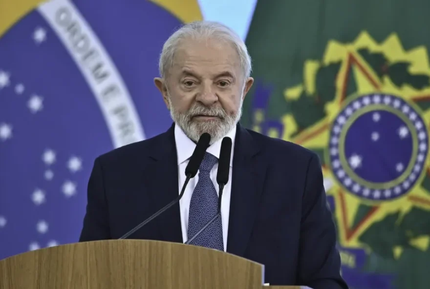 lula-reitera-intencao-de-reunir-se-com-trump-com-qualquer-tema-na-mesa lula-reitera-intencao-de-reunir-se-com-trump-com-qualquer-tema-na-mesa