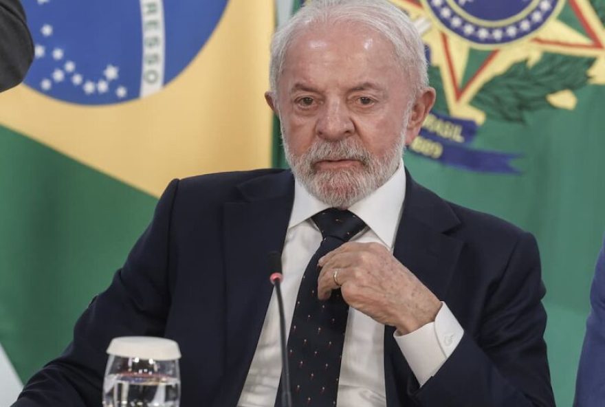 lula-sanciona-alta-de-825-em-salarios-do-judiciario-em-20262C-mas-veta-reajuste-em-2027-e-2028 lula-sanciona-alta-de-825-em-salarios-do-judiciario-em-20262C-mas-veta-reajuste-em-2027-e-2028
