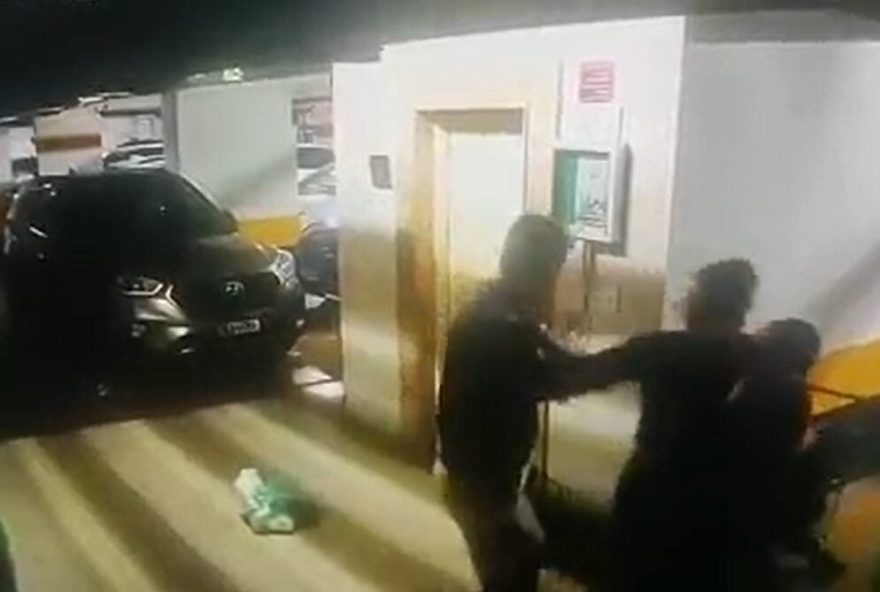 lula-solicita-expulsao-de-servidor-do-cgu-que-agrediu-mulher-e-crianca lula-solicita-expulsao-de-servidor-do-cgu-que-agrediu-mulher-e-crianca