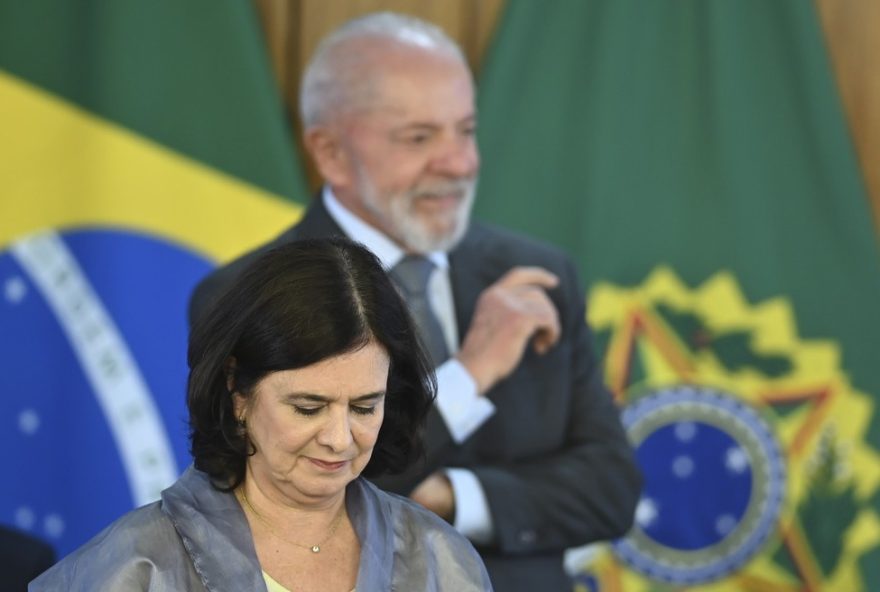 lula-substitui-nisia-trindade-por-alexandre-padilha-no-ministerio-da-saude