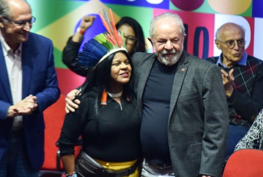 lula-visita-comunidades-indigenas-no-segundo-dia-de-agenda-no-para