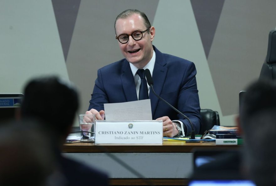 Zanin respondeu que acredita que foi indicado pelo fato de o presidente ter conhecido seu trabalho jurídico
(Foto: Reprodução/ Agência Brasil)