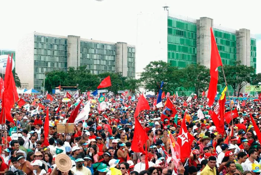 Posse de Lula terá venda de kits com camisetas, toalhas e outros itens