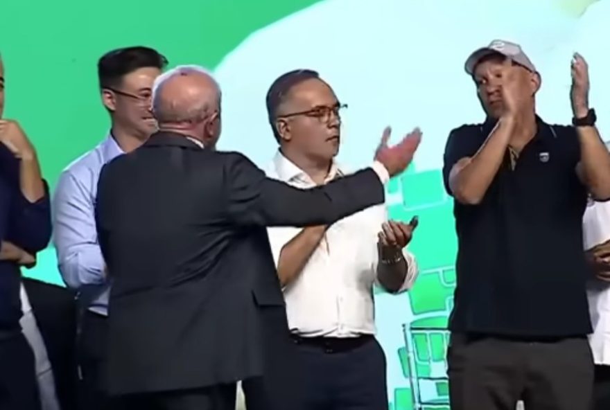 lula2C-ex-presidente-do-brasil2C-revela-marca-na-cabeca-em-cerimonia-no-palacio-do-planalto3A-saiba-mais-sobre-o-procedimento-de-cauterizacao-e-seu-estado-de-saude lula2C-ex-presidente-do-brasil2C-revela-marca-na-cabeca-em-cerimonia-no-palacio-do-planalto3A-saiba-mais-sobre-o-procedimento-de-cauterizacao-e-seu-estado-de-saude