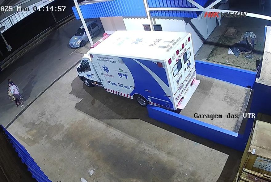 mae-confunde-contracoes2C-bebe-nasce-em-ambulancia-na-br-262