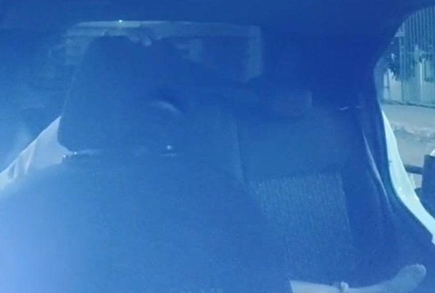mae-da-a-luz-dentro-de-carro-de-aplicativo-a-caminho-do-hospital-do-gama-no-df3B-momento-e-registrado-pelo-motorista-da-corrida