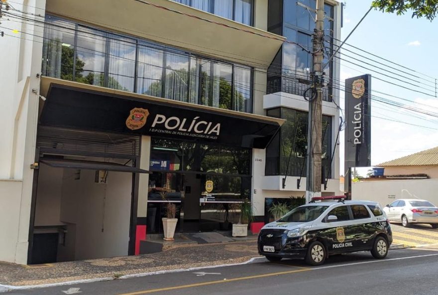 mae-e-filho-feitos-refens-durante-assalto-em-jales3B-suspeitos-sao-presos-e-objetos-roubados-sao-recuperados mae-e-filho-feitos-refens-durante-assalto-em-jales3B-suspeitos-sao-presos-e-objetos-roubados-sao-recuperados