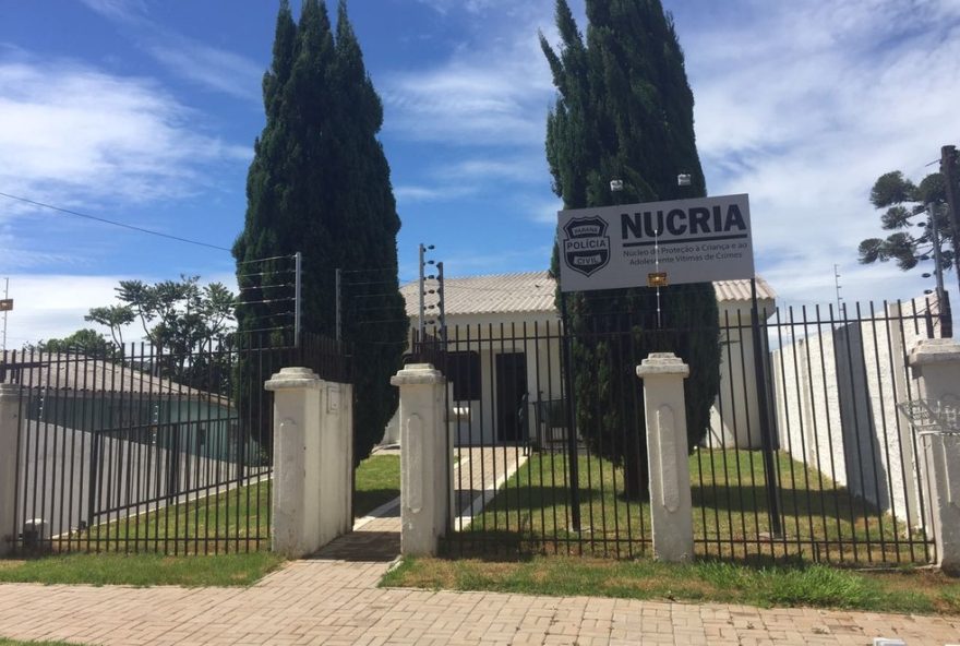 mae-e-presa-por-maus-tratos-apos-denunciar-sumico-da-filha-no-parana mae-e-presa-por-maus-tratos-apos-denunciar-sumico-da-filha-no-parana