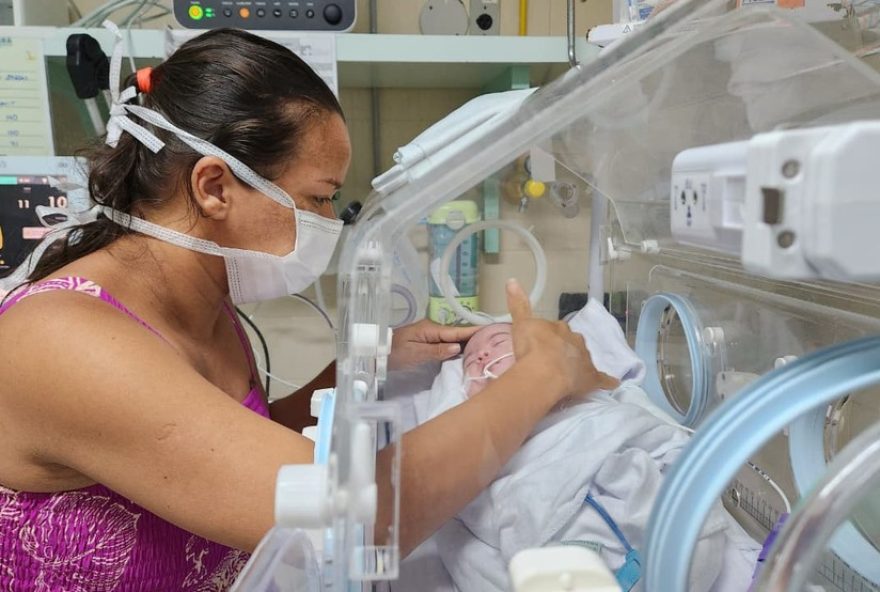 mae-relata-angustia-ao-tirar-bebe-de-hospital-em-incendio-no-ceara3A-eu-so-pensava-em-salvar-minha-filha mae-relata-angustia-ao-tirar-bebe-de-hospital-em-incendio-no-ceara3A-eu-so-pensava-em-salvar-minha-filha