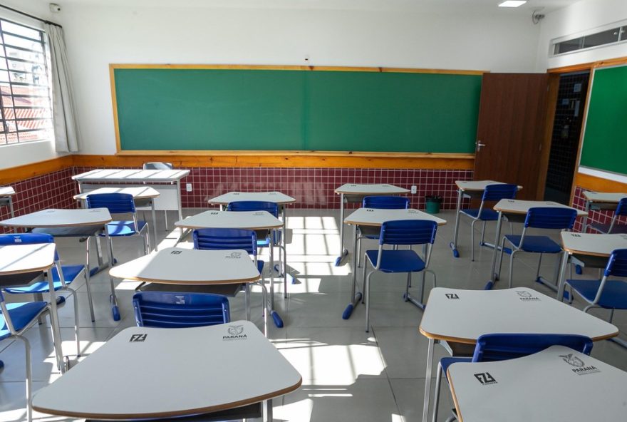 mais-dois-professores-suspeitos-de-crimes-sexuais-na-escola-de-ex-vereador-no-pr mais-dois-professores-suspeitos-de-crimes-sexuais-na-escola-de-ex-vereador-no-pr