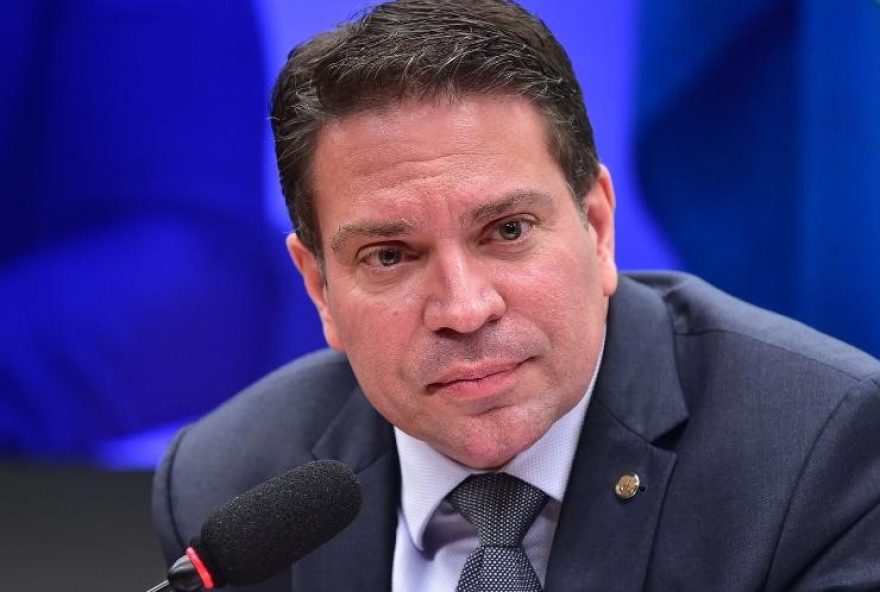 mais-um3A-ramagem-e-o-4o-bolsonarista-a-fugir-para-os-eua