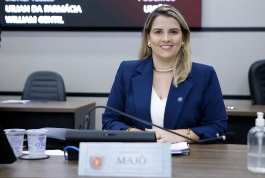 majo-capdboscq-se-torna-primeira-mulher-presidente-da-camara-de-maringa-em-eleicao-historica-no-legislativo-municipal