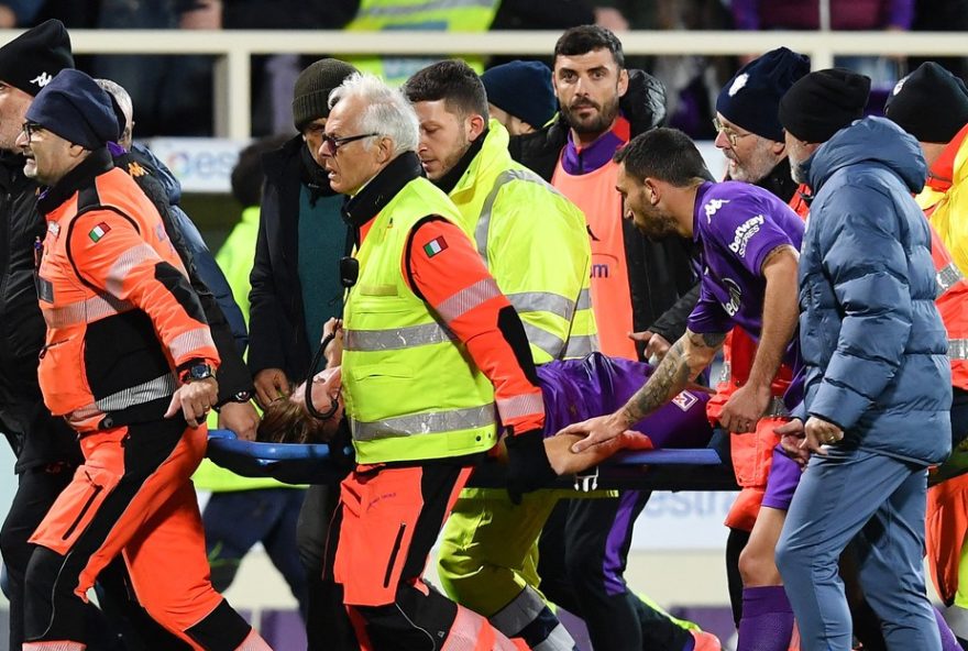 mal-estar-de-jogador-interrompe-partida-entre-fiorentina-e-inter-de-milao3A-updates-sobre-edoardo-bove-no-campeonato-italiano