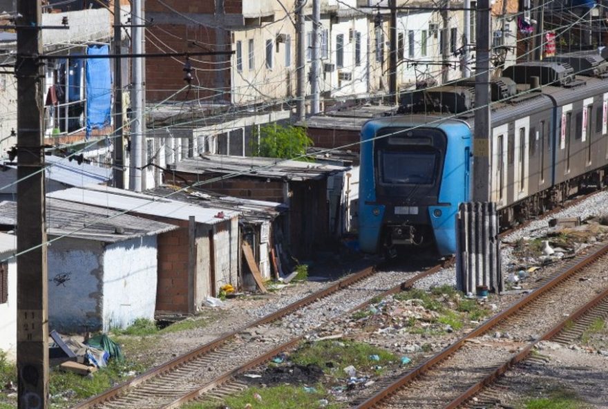 malha-ferroviaria-no-rio-de-janeiro3A-violencia-e-trafico-afetam-servicos-da-supervia