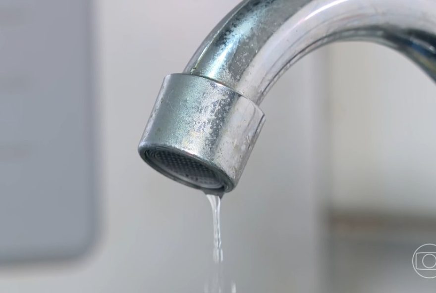 manaus-enfrenta-falta-de-agua-em-diversos-bairros manaus-enfrenta-falta-de-agua-em-diversos-bairros