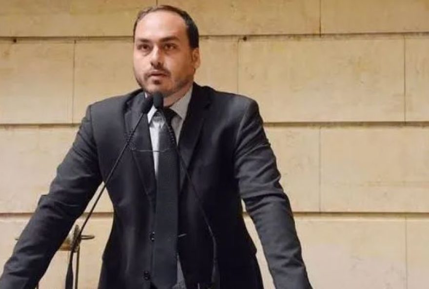 manifestacao-de-carlos-bolsonaro-sobre-papudinha-gera-criticas-a-moraes manifestacao-de-carlos-bolsonaro-sobre-papudinha-gera-criticas-a-moraes