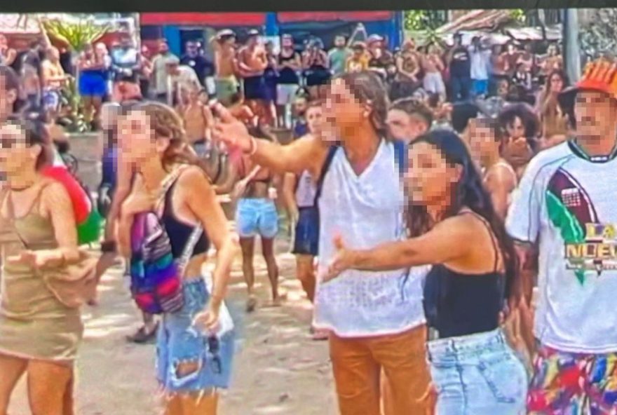 manifestacao-em-itacare3A-homens-sao-detidos-por-desacato manifestacao-em-itacare3A-homens-sao-detidos-por-desacato