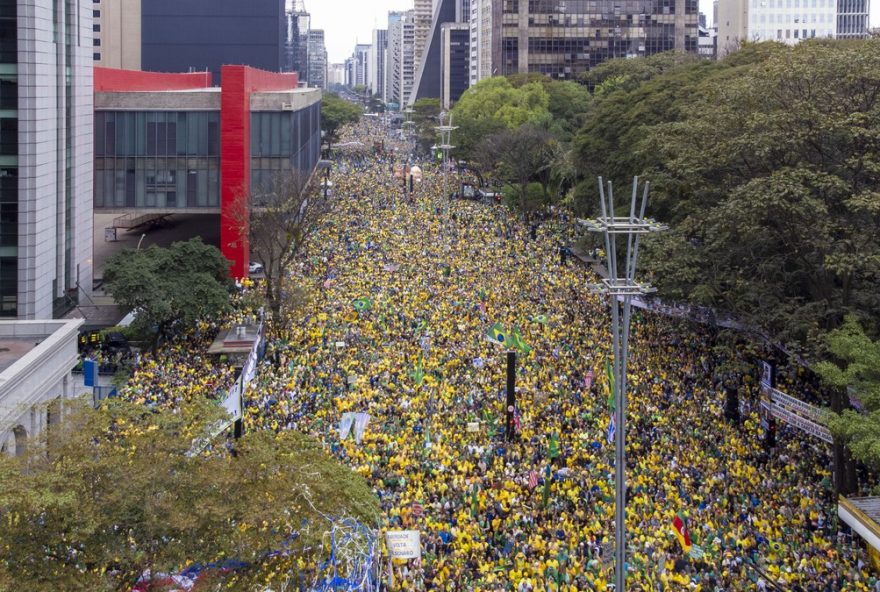 manifestacao-pro-bolsonaro-reuniu-422C2-mil-pessoas-na-avenida-paulista2C-em-sao-paulo