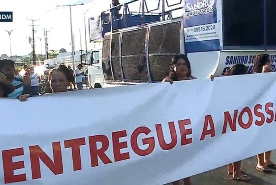 manifestantes-bloqueiam-avenida-senador-vitorino-freire-por-entrega-de-entreposto-pesqueiro-em-sao-luis