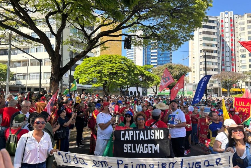 manifestantes-se-reunem-em-protesto-no-centro-de-belo-horizonte3A-grito-dos-excluidos-2020