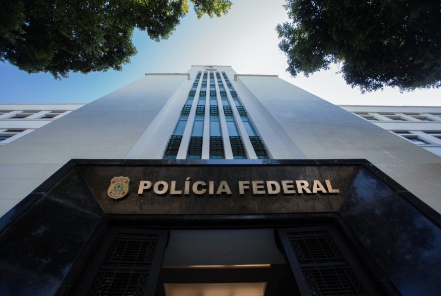 mansao-de-r24-100-milhoes-na-barra-da-tijuca-e-sequestrada-em-operacao-da-pf-contra-crimes-financeiros