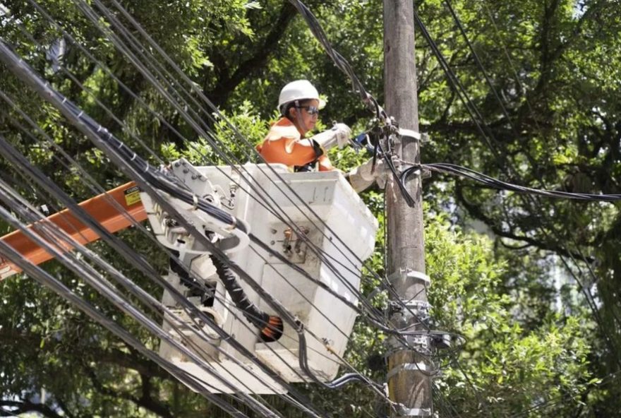 manutencao-programada-gera-interrupcoes-de-energia-em-petrolina3A-confira-os-bairros-e-horarios