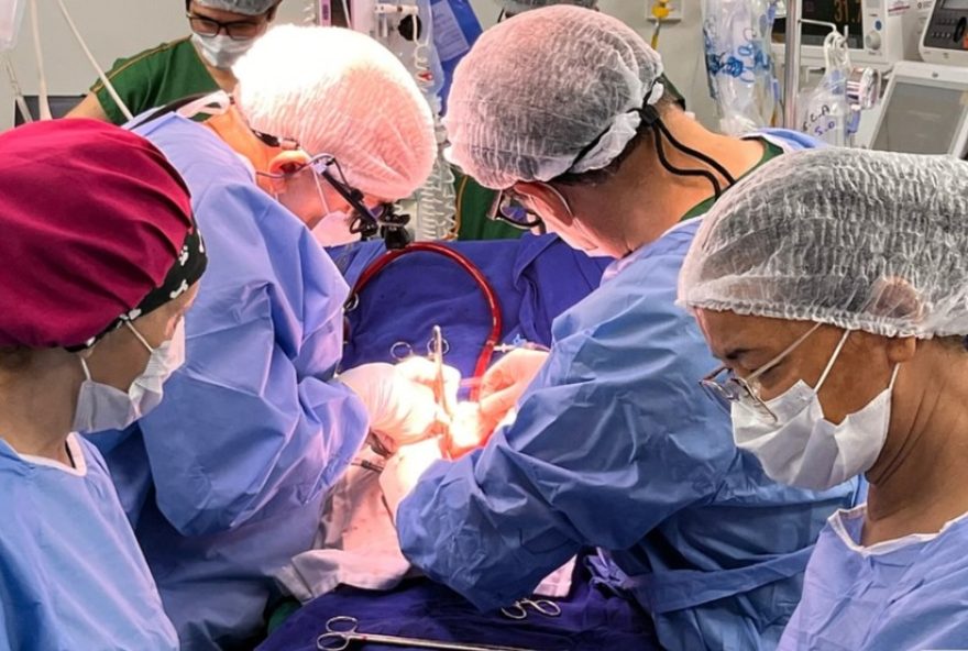 maranhao-realiza-1o-transplante-de-coracao-pelo-sus3A-homem-de-68-anos-ja-respira-espontaneamente