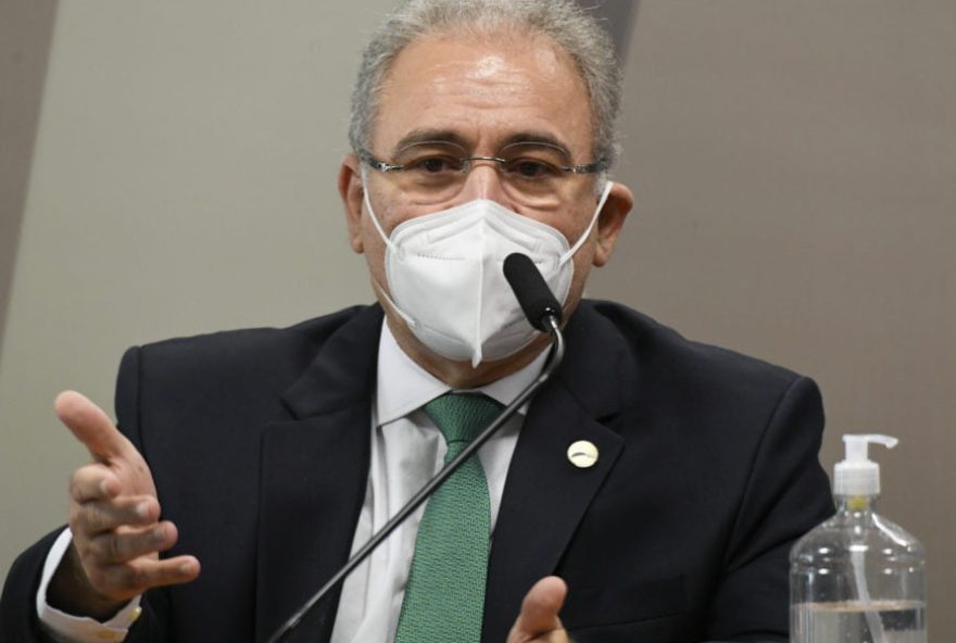 Comissão Parlamentar de Inquérito da Pandemia (CPIPANDEMIA) realiza oitiva do ministro de Estado da Saúde. 
 
A Comissão Parlamentar de Inquérito investiga ações do governo federal no enfrentamento da pandemia e aplicação de recursos da União transferidos para estados, Distrito Federal e municípios para essa finalidade. A reunião acontece no formato semipresencial por decisão do presidente do Senado Federal. 

Em pronunciamento, à mesa, ministro de Estado da Saúde, Marcelo Queiroga.

Foto: Jefferson Rudy/Agência Senado