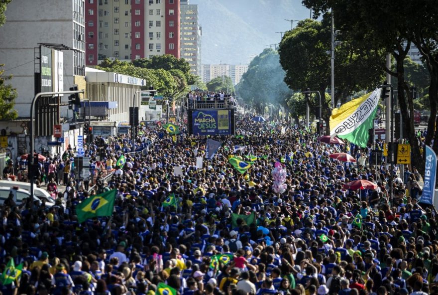 marcha-para-jesus-no-rio-de-janeiro3A-18a-edicao-promete-reunir-300-mil-pessoas-no-sambodromo
