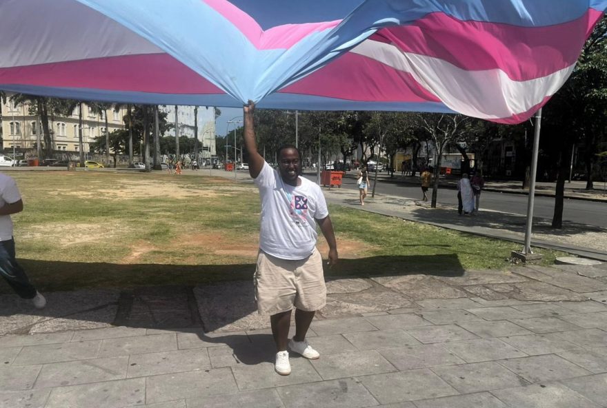 marcha-trans-e-travesti-reune-servicos-e-atracoes-contra-violencia-no-rj marcha-trans-e-travesti-reune-servicos-e-atracoes-contra-violencia-no-rj