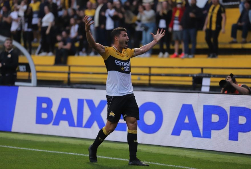marcinho-fala-sobre-fase-no-criciuma-e-semelhancas-com-botafogo3A-22muito-feliz-aqui22