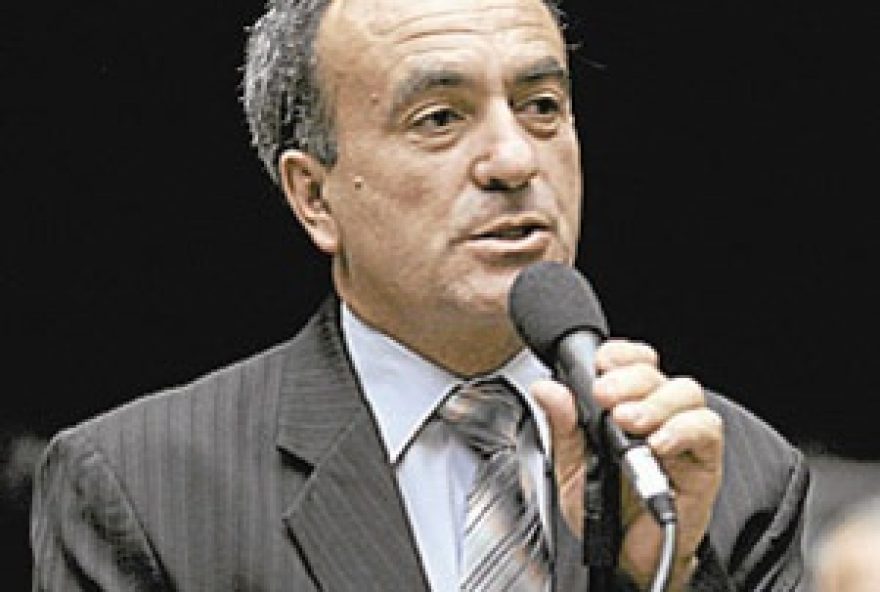 Marcon dirigia com CNH suspensa|