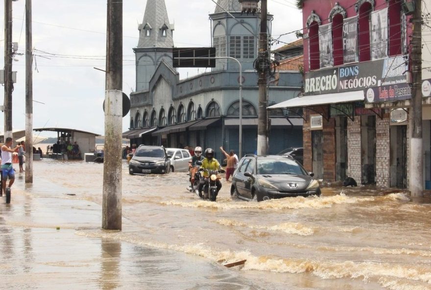 mares-de-ate-32C3-metros-em-belem3A-alerta-para-alagamentos-na-capital-em-marco mares-de-ate-32C3-metros-em-belem3A-alerta-para-alagamentos-na-capital-em-marco