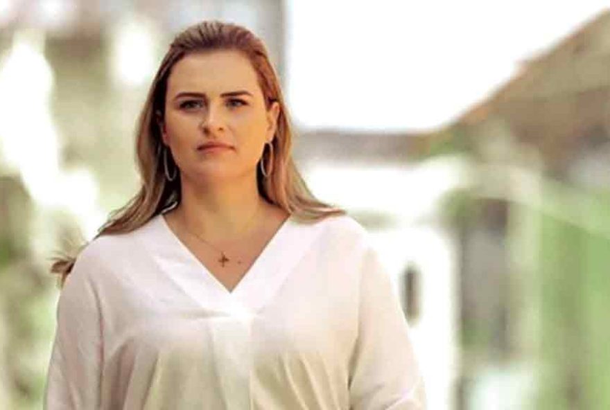 marilia-arraes-se-filia-ao-pdt-para-disputar-senado-ao-lado-de-lula-e-joao-campos marilia-arraes-se-filia-ao-pdt-para-disputar-senado-ao-lado-de-lula-e-joao-campos