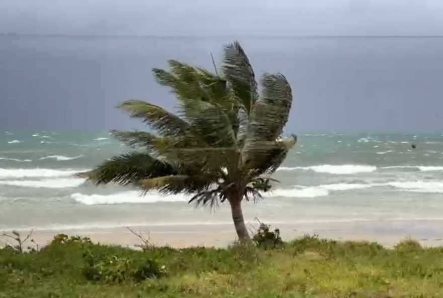 marinha-emite-alerta-para-ventos-de-ate-75-km2Fh-no-litoral-de-sp3A-previsao-do-mau-tempo-para-o-fim-de-semana2C-impactos-na-travessia-da-balsa