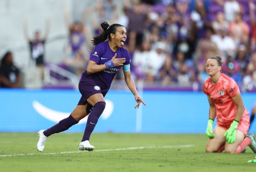 marta-e-debinha-entre-finalistas-da-selecao-feminina-da-fifpro