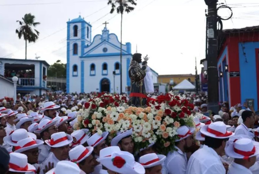 marujadas-de-braganca3A-festividade-em-homenagem-a-sao-benedito-no-nordeste-do-para-programacao-e-tradicao-de-226-anos