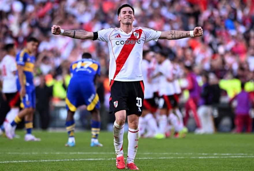 mastantuono2C-aos-17-anos2C-impressiona-no-superclassico-com-golaco-de-falta-river-plate-vs-boca-juniors-7C-video-viraliza