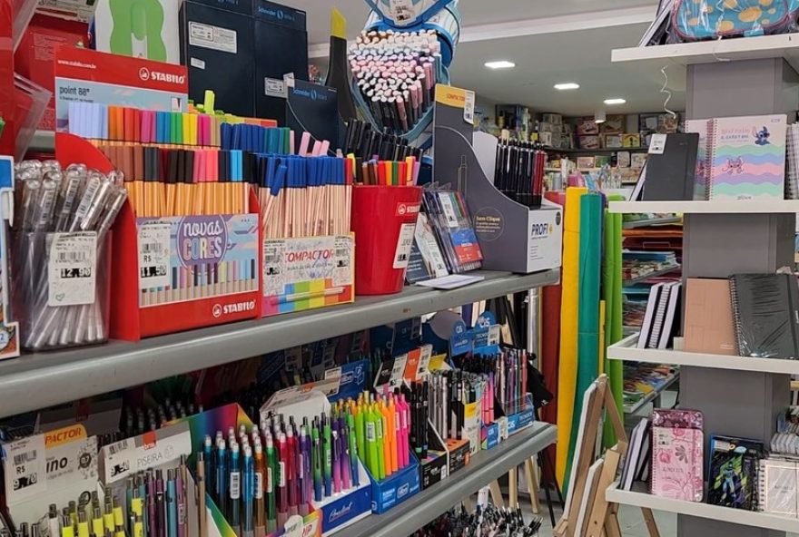 material-escolar3A-procon-alerta-sobre-itens-proibidos-para-evitar-multas-milionarias3B-veja-exemplos