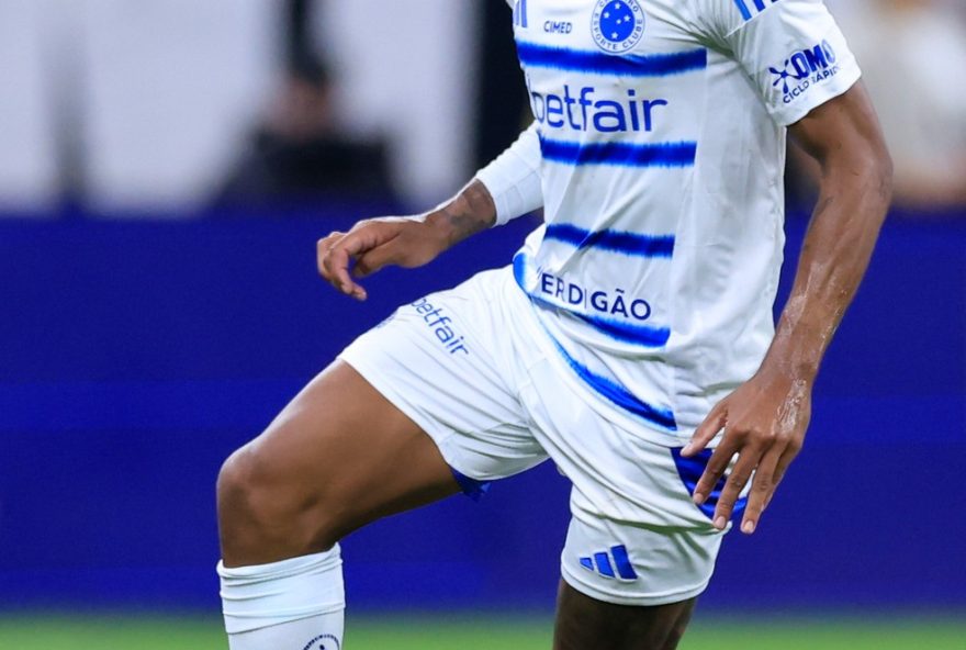 matheus-pereira2C-do-cruzeiro2C-lamenta-eliminacao-na-copa-do-brasil3A-22a-derrota-ensina-licoes-importantes22 SP - SAO PAULO - 14/12/2025 - COPA DO BRASIL 2025, CORINTHIANS X CRUZEIRO - Mateus Pereira jogador do Cruzeiro durante partida contra o Corinthians no estadio Arena Corinthians pelo campeonato Copa Do Brasil 2025. Foto: Marcello Zambrana/AGIF