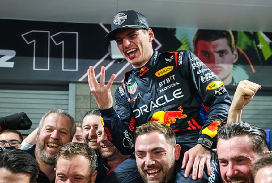 max-verstappen-e-outros-pilotos-que-conquistaram-4-titulos-seguidos-na-f13A-veja-quem-sao