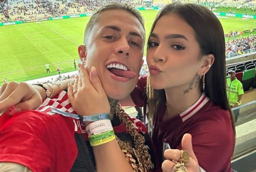 O casal assumiu o romance publicamente em dezembro de 2022, por meio de uma live nas redes sociais. (Foto: Reprodução/Instagram)