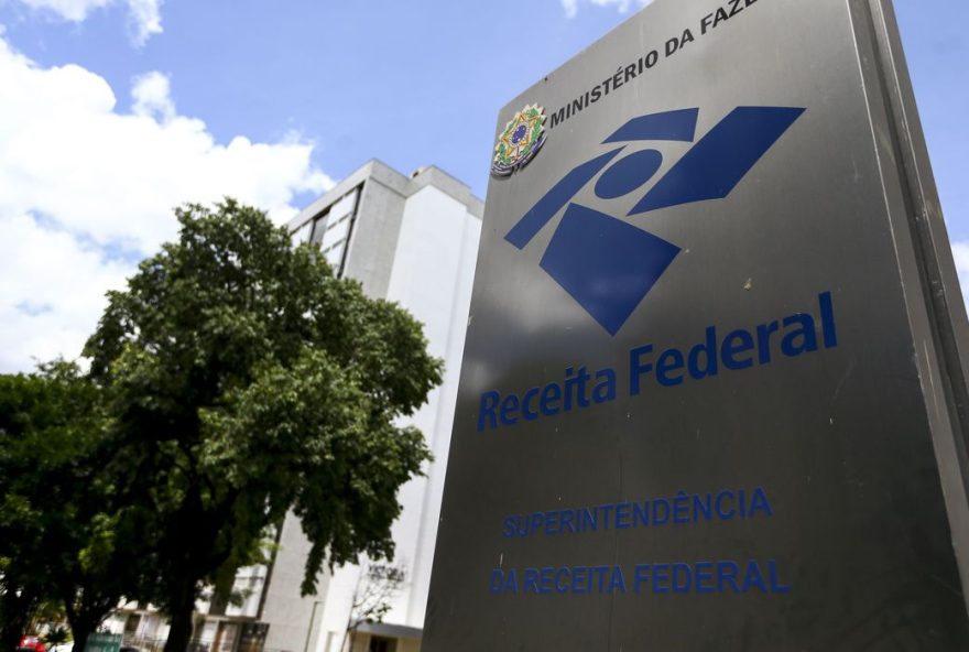 Receita credita valores de lote residual do Imposto de Renda