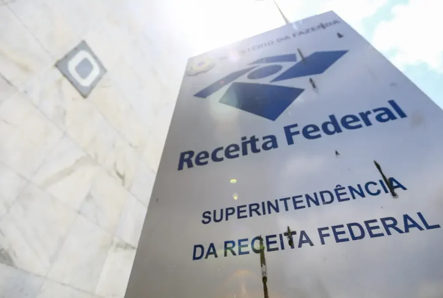 Empresas de grande porte terão que informar créditos tributários decorrentes de benefícios fiscais à Receita Federal