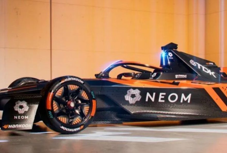 mclaren-racing-confirma-saida-da-formula-e-em-2024-25-para-focar-em-formula-1-e-wec