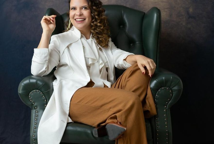 medicina-com-alma3A-trajetoria-inspiradora-de-resiliencia-e-empoderamento-feminino.-acesse-e-conheca-a-historia-da-dra.-monica-fadul medicina-com-alma3A-trajetoria-inspiradora-de-resiliencia-e-empoderamento-feminino.-acesse-e-conheca-a-historia-da-dra.-monica-fadul