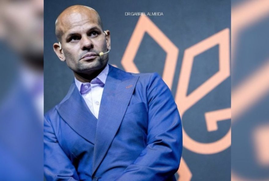 medico-com-750-mil-seguidores-e-alvo-de-operacao-da-pf-por-fabricar-remedios-ilegais medico-com-750-mil-seguidores-e-alvo-de-operacao-da-pf-por-fabricar-remedios-ilegais