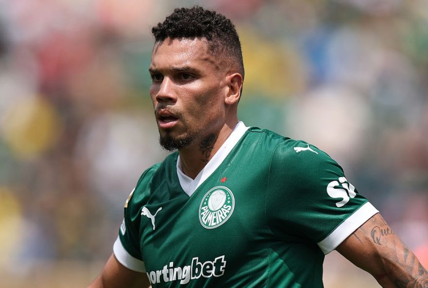 medico-do-palmeiras-explica-nova-cirurgia-de-paulinho-para-evitar-lesoes-e-retorno-seguro-aos-campos